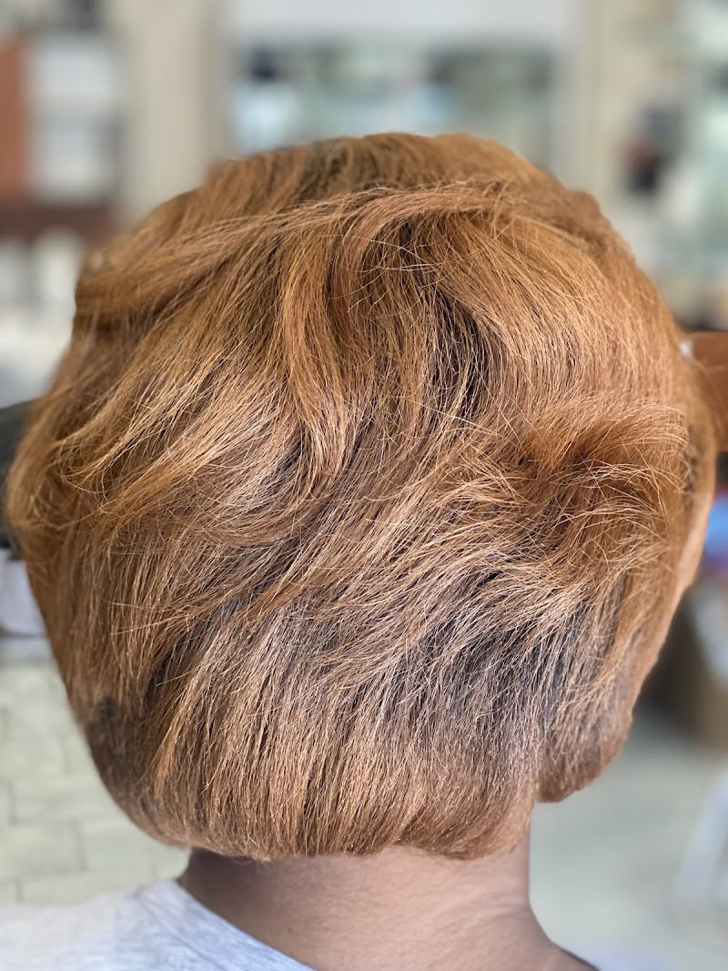 Hermie Salon